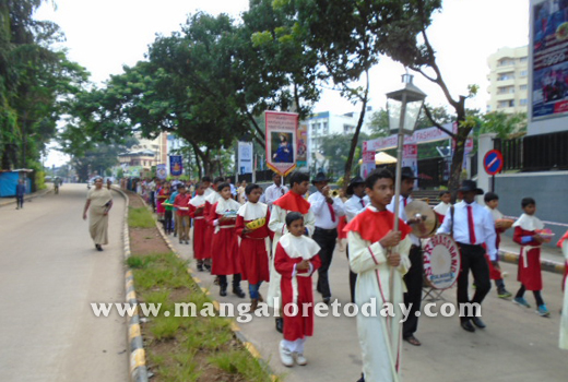 Monthi Festh in mangaluru 1